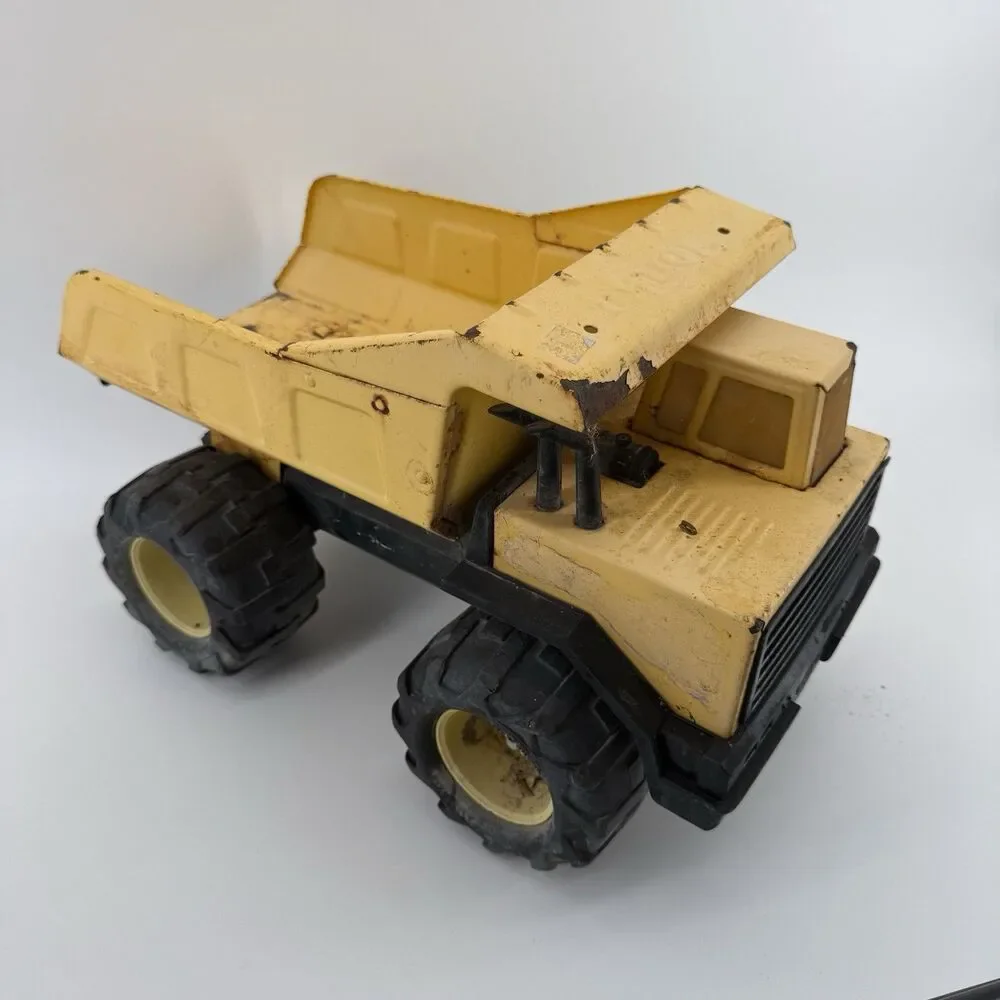 Tonka Model 54782 Yellow Toy Construction Trucks Dump Truck Pressed Steel